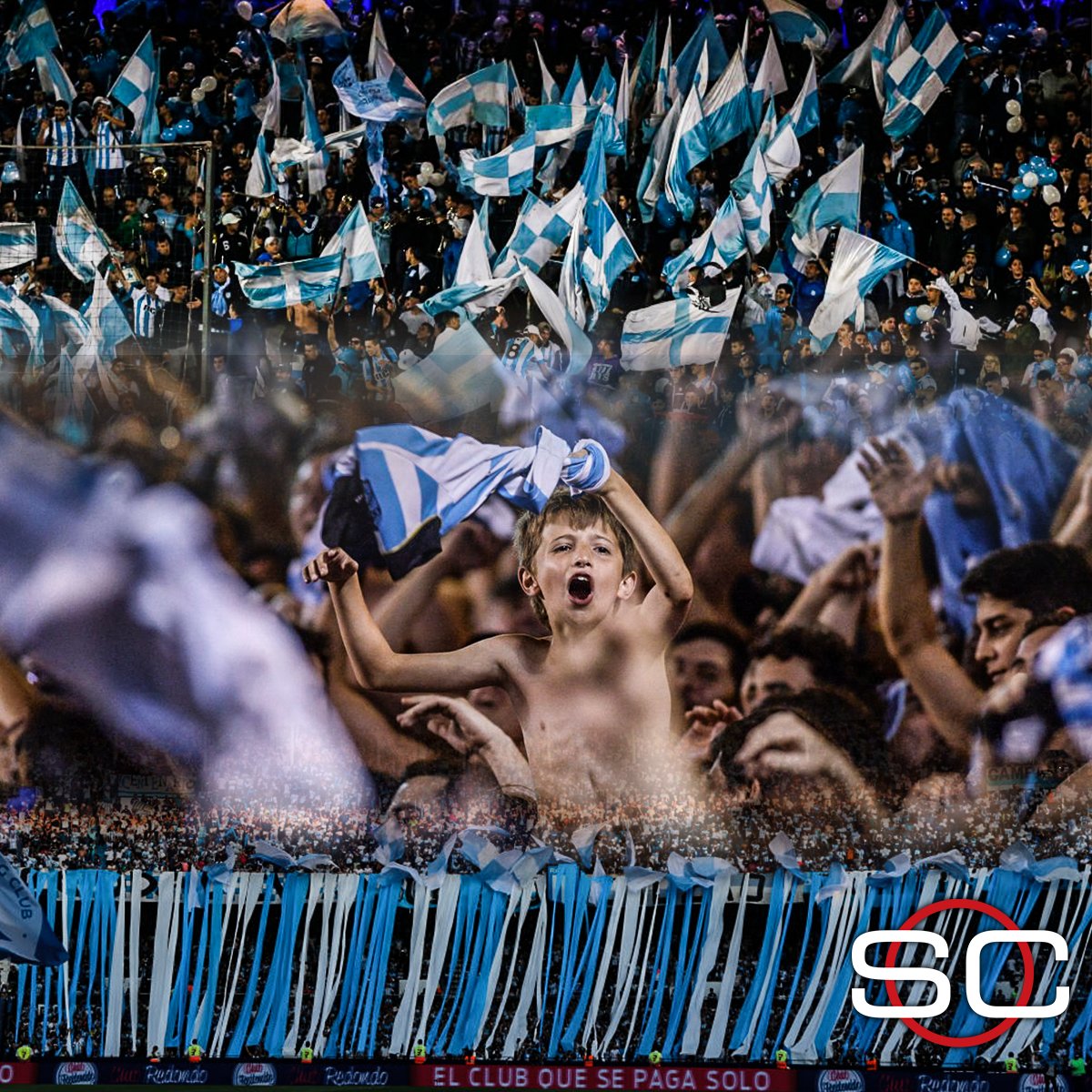 🎓 Como cada 7 de marzo, se celebra el #DíaDelHinchaDeRacing. En 1999, el equipo no podía jugar por una decisión judicial pero el Cilindro se colmó igual.