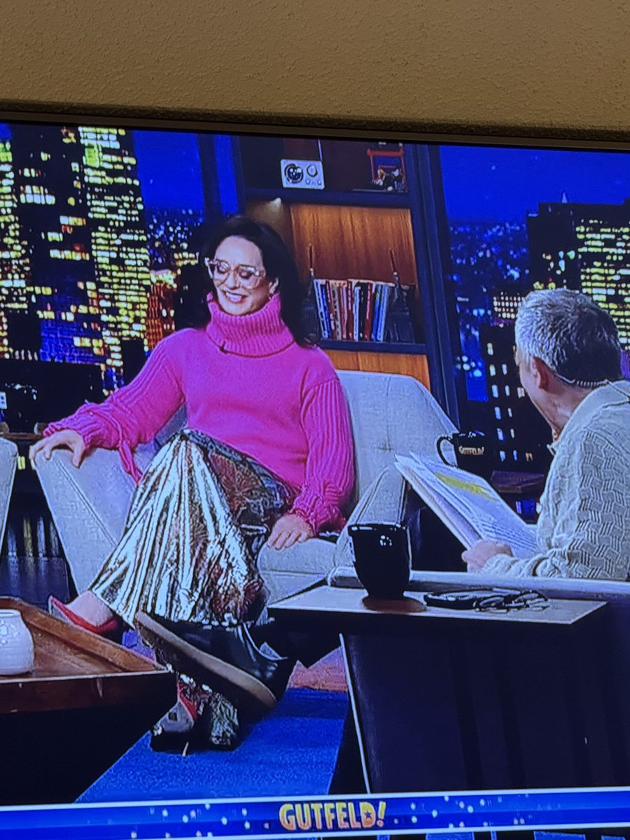 youknowbb3's tweet photo. .@Gutfeldfox 
Out here looking like an uncircumcised penis went drag. 
Woof. She looks like she’s hiding a hickey from aliens. ET phone someone https://t.co/y6nIQzfd6a