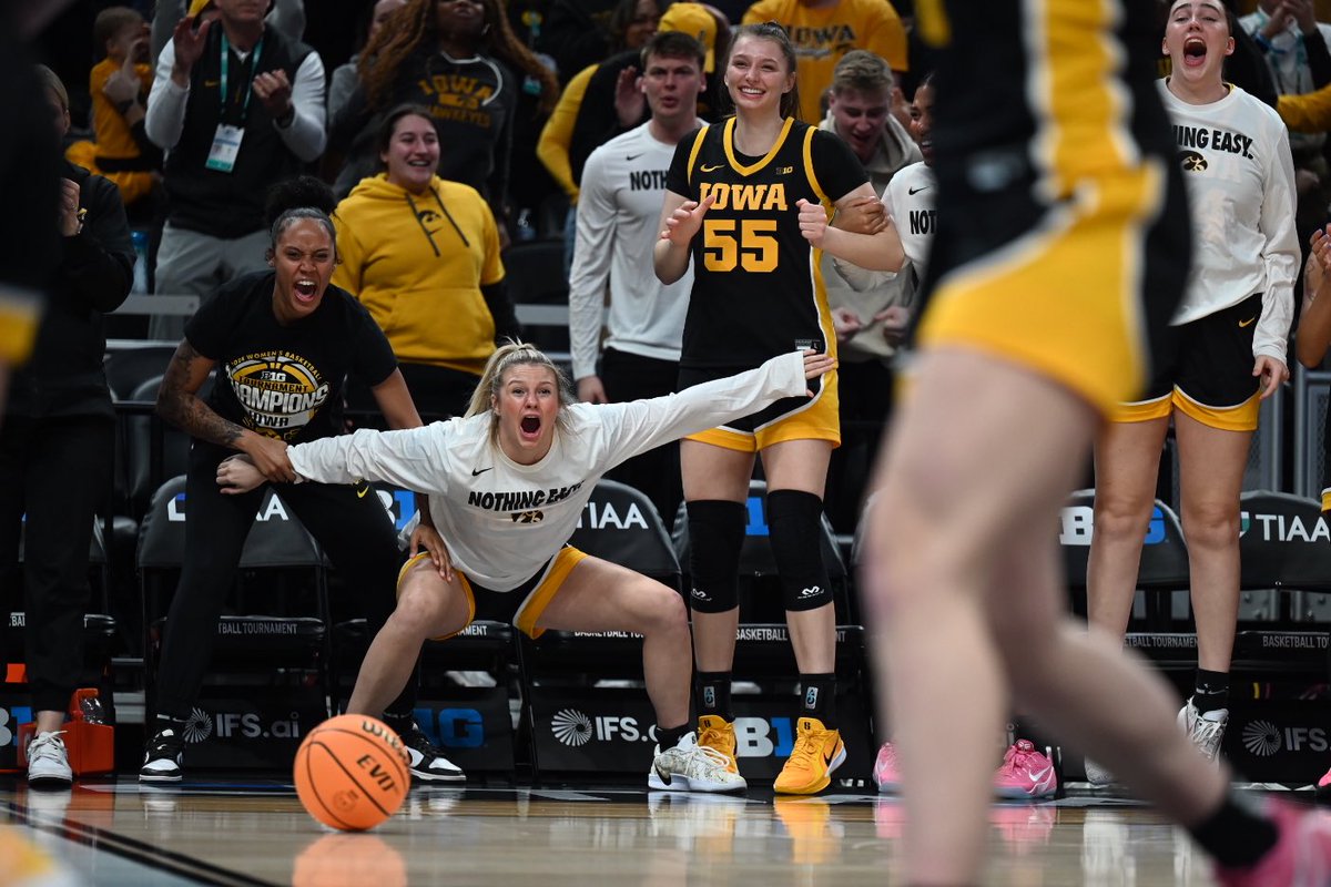 3Q FRAME

Iowa 54
MSU 48