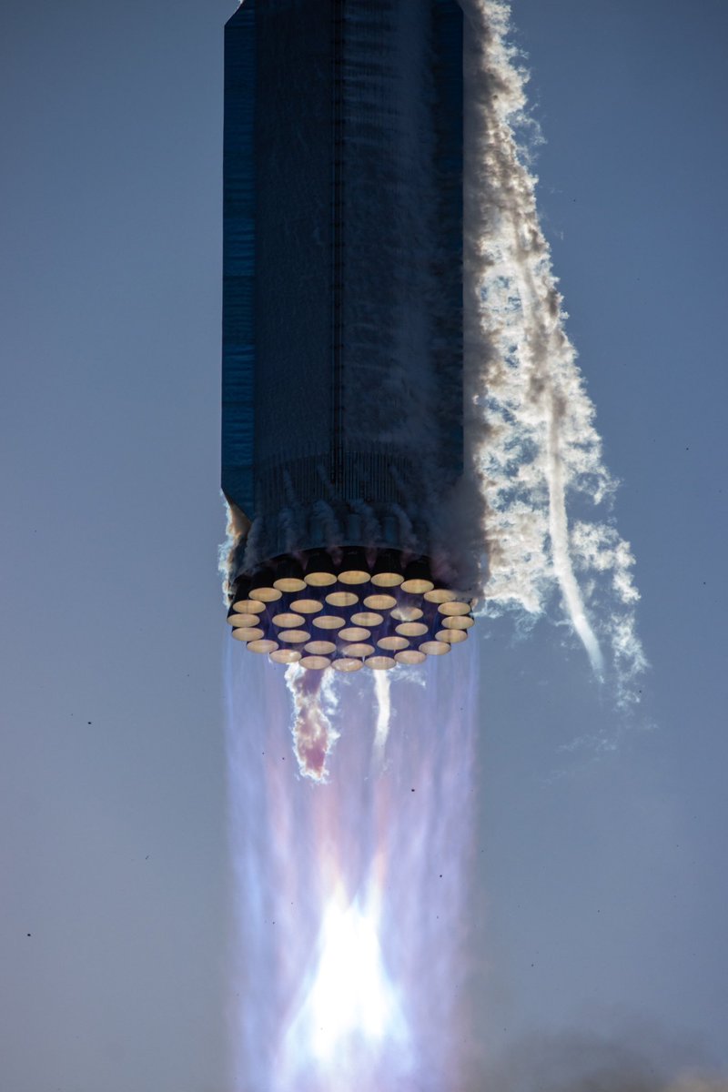 DavidJDPhotos's tweet image. Raw Power
#Starship #SuperHeavy