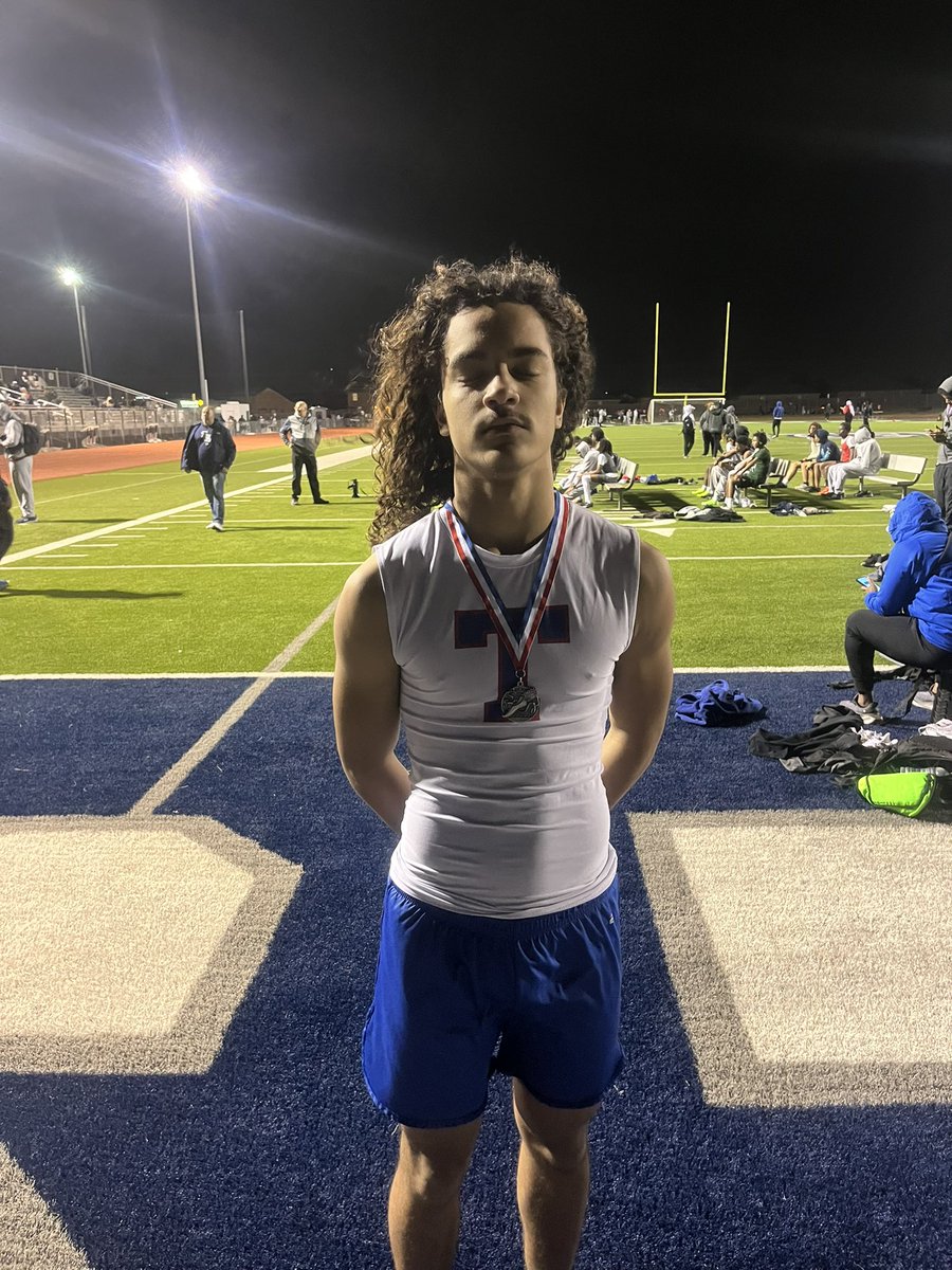 THighTrack's tweet image. 110m Hurdles:
1st place 🥇 
Darius Love
#RunFast 🔵⚪️