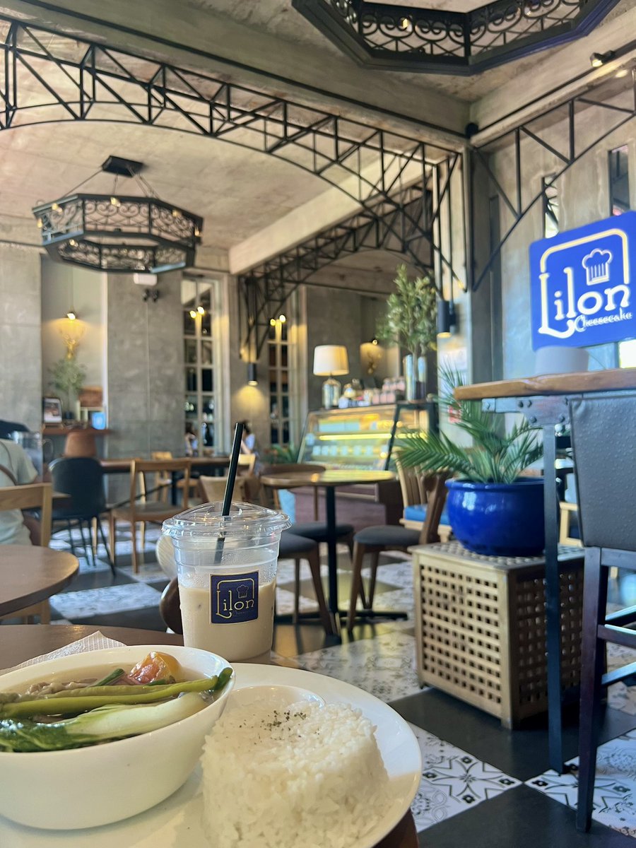 marikkaczerina's tweet photo. Back to my go-to coffee spot in Tarlac. https://t.co/Yg7giKPqjL