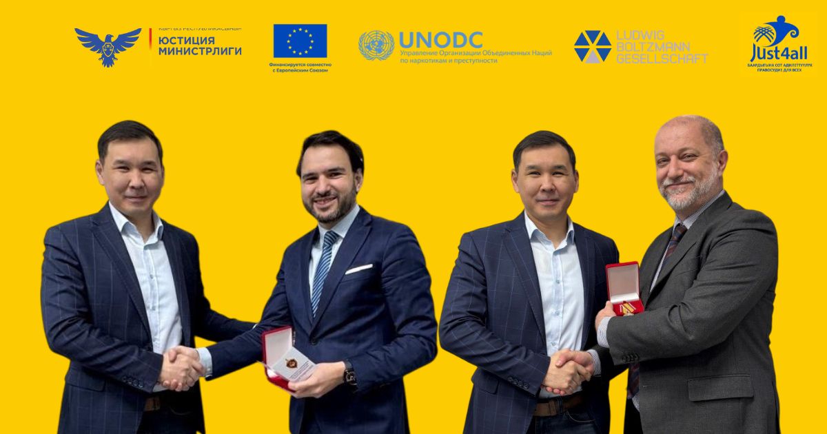 Vasilina Brazhko (@v_brazhko) on Twitter photo 🇪🇺🇰🇬🇺🇳 I congratulate my Boss <a href="/georgeabadjian/">George Abadjian</a> Head of the <a href="/EUinKyrgyzstan/">EU in Kyrgyzstan</a> <a href="/UNODC_ROCA/">UNODC in Central Asia</a> #JUST4ALL project & Cosimo Lamberti-Fossati, EU with the medal from Security & Convoy Service in recognition of ongoing partnerships in advancing justice reform & rule of law.
<a href="/oliverstolpe/">oliver stolpe</a> 🇪🇺🇰🇬🇺🇳 I congratulate my Boss <a href="/georgeabadjian/">George Abadjian</a> Head of the <a href="/EUinKyrgyzstan/">EU in Kyrgyzstan</a> <a href="/UNODC_ROCA/">UNODC in Central Asia</a> #JUST4ALL project & Cosimo Lamberti-Fossati, EU with the medal from Security & Convoy Service in recognition of ongoing partnerships in advancing justice reform & rule of law.
<a href="/oliverstolpe/">oliver stolpe</a>
