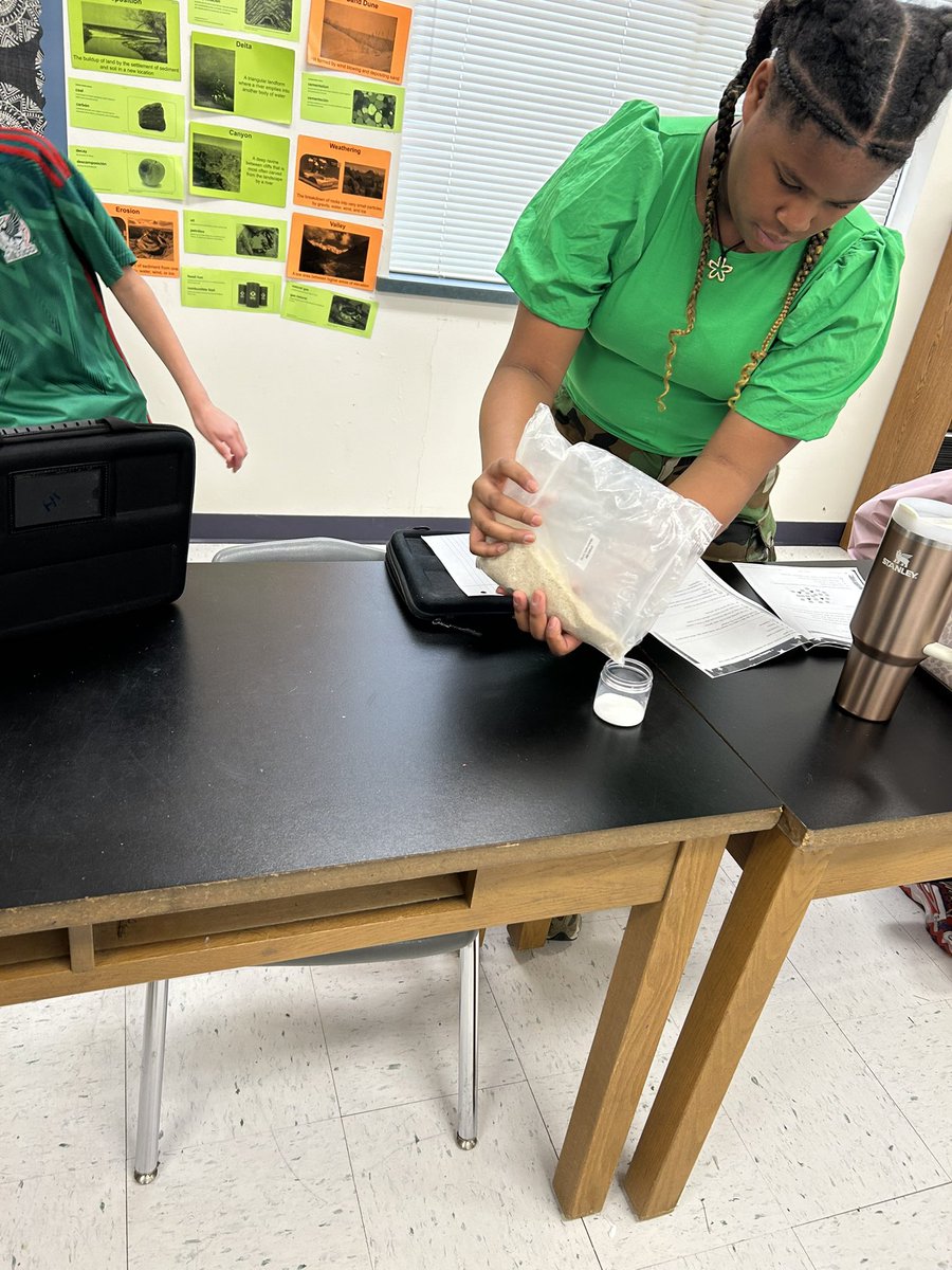 My scholars enjoyed tutoring today and we even got to squeeze in a mini lab! ❤️🖤🤘🏾 <a href="/CHISDCP/">Collegiate Prep</a> <a href="/cedarhillisd/">Cedar Hill ISD</a> #trainthemup #countdowntoSTAAR #weready