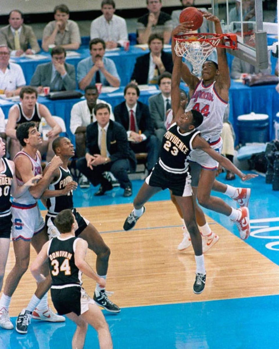 Derrick Coleman throwing one down for the Orange.