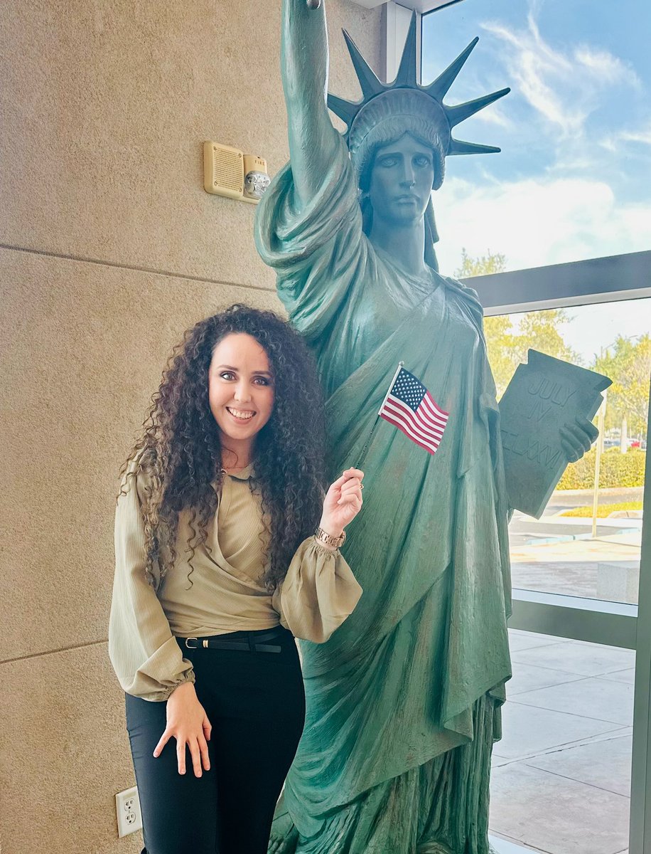 cynthiabressan_'s tweet photo. So, so happy to share with y’all that I’m officially an American Citizen 🇺🇸❤️🔥!!! Baruch Hashem!!!
May G-d bless the U.S. of A, our President, and all of the American people!! 💖
#usa #usa🇺🇸 #usa🇺🇸💖 #citizen #usacitizen #citizenship #americana #american #specialday https://t.co/SOeayEggnH