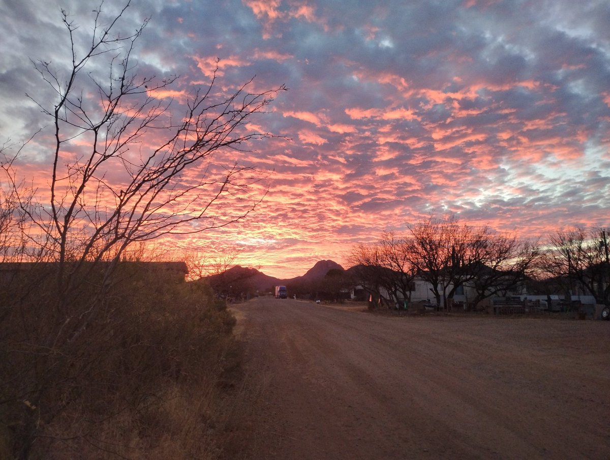 MichaelHammor's tweet image. Awesome Arizona sunset! #passiveswindler