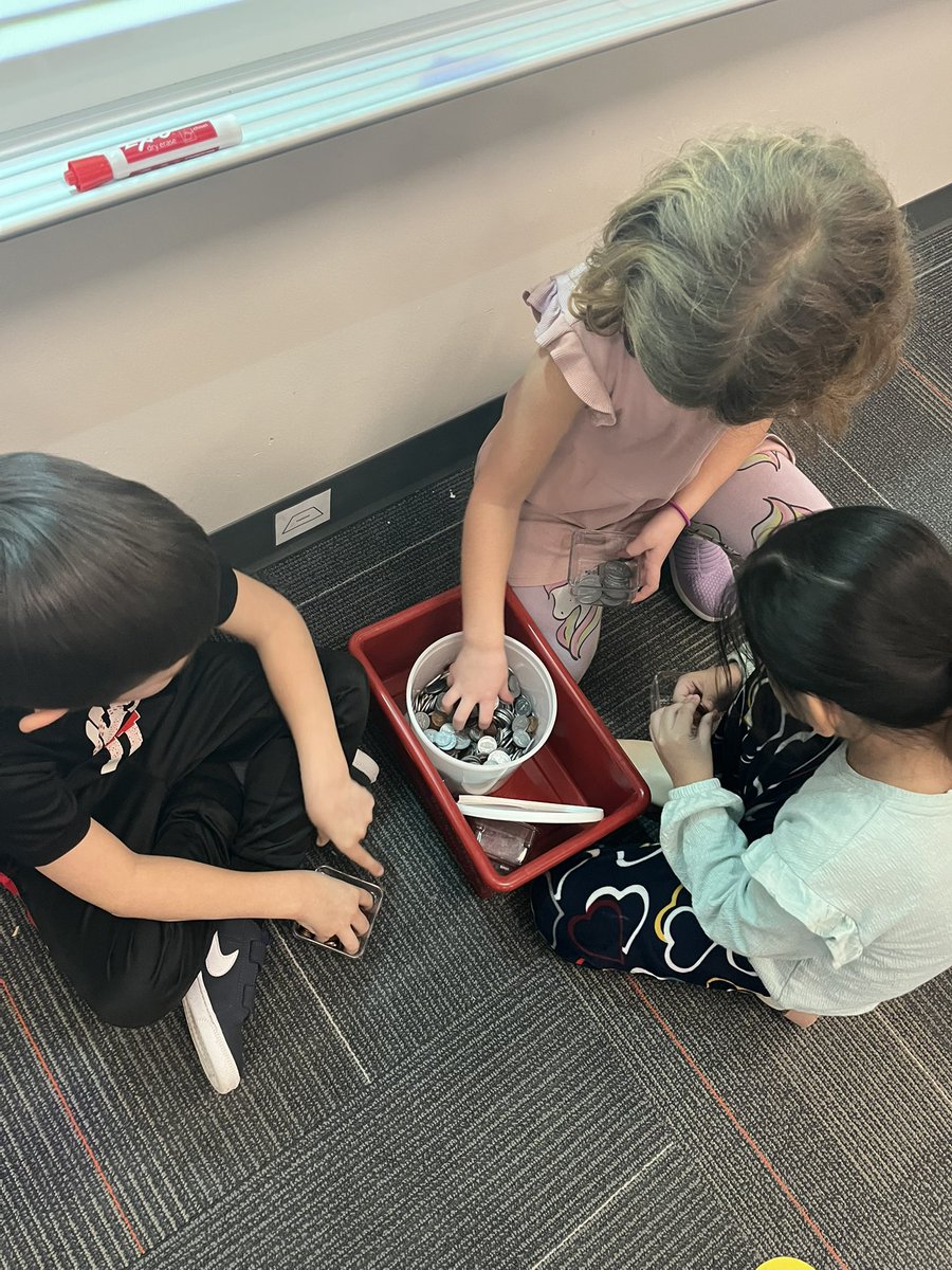 Lauren Whiteko tweet media