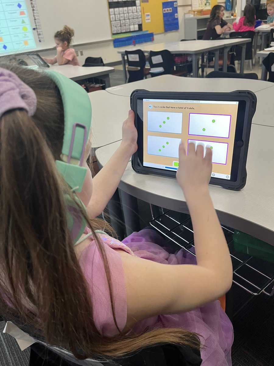 Lauren Whiteko tweet media