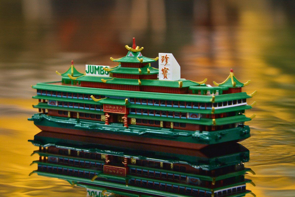 tinyjp_'s tweet photo. 【入荷準備中】

ジャンボ海鮮舫  映画『食神』バージョン

スケール：1/700 

香港の海に浮かぶ宝石「ジャンボ」は、40年以上にわたり香港の夜景を彩る伝説的水上レストラン。

今すぐチェック👉https://t.co/9tfL14F68x

#香港絶景 #ダイキャストモデル https://t.co/uaQQYgsFch