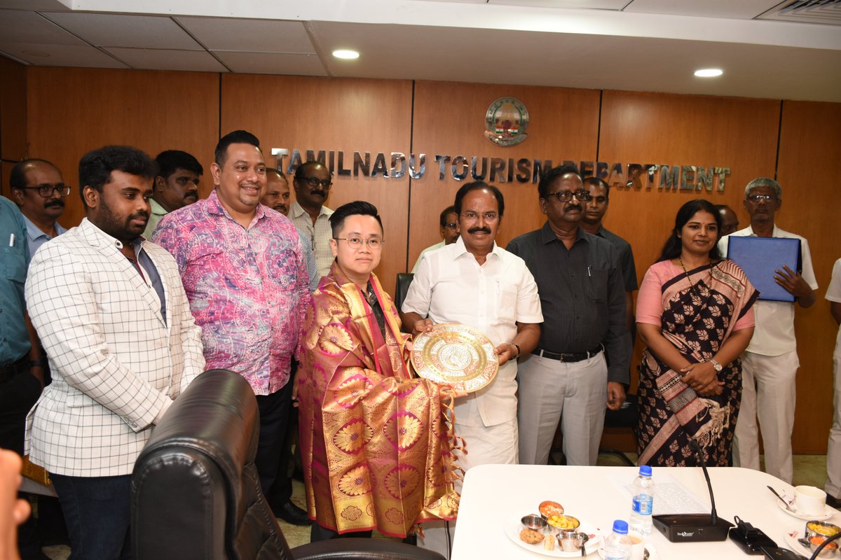 PCEB_MY's tweet photo. On 5th March 2025, a courtesy meeting was held with the Honourable Minister for Tourism of Tamil Nadu, Thiru R. Rajendran. This courtesy visit marked a significant step towards fostering deeper collaboration between Tamil Nadu and Penang.
#PCEB #TamilNadu #TourismMinister https://t.co/VOBsA8V4yD