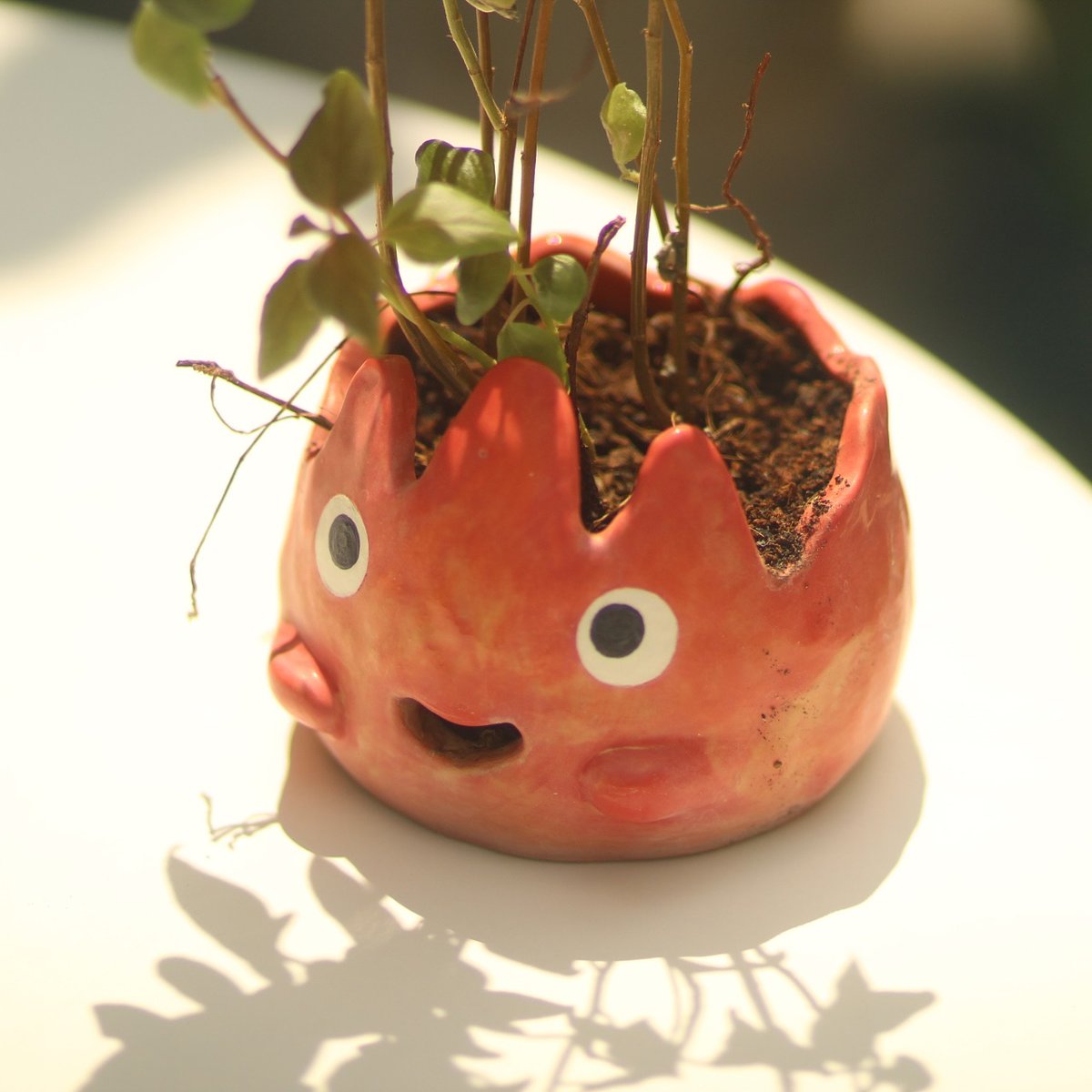 haruware_studio's tweet photo. 🔥 Bring the magic of fire to your plants! 🔥
This Cute Handmade Fire Demon Plant Pot is here to add warmth and charm to your space. Perfect for succulents, small plants, or just as an adorable decor piece! 🌿✨

🛒 Order here 👉 https://t.co/ILaiYoo4X8
#FireDemon #PlantPot https://t.co/qx1HiGAr7x