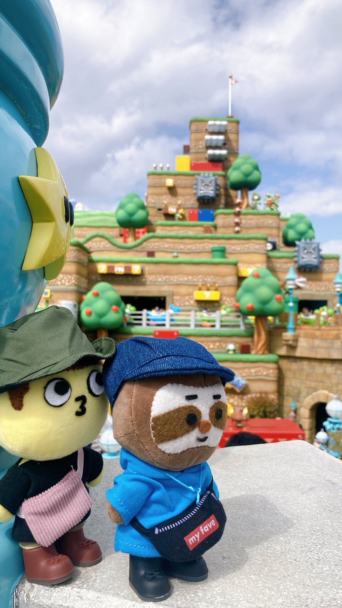 kaoruberry's tweet photo. ２DAYs
sloth with Nintendo World character https://t.co/qESPxJ5Z04