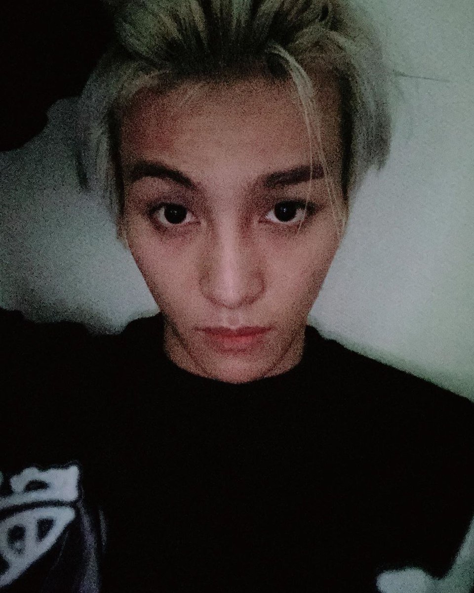 ️️ ️️
️️ ️️
Setelah mendapat ijin dari salah satu ustad pengampu untuk tidak ikut kegiatan, Iqbal pun mengambil tempat di ruangan yang sudah ia pinjam untuk digunakan. Kemudian join zoom meeting siang ini.

"Siang, mbak!"
️️ ️️
️️ ️️