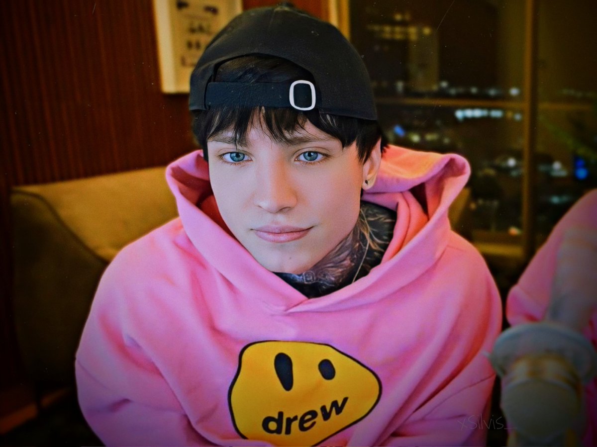 ⭑ ࣭ ⭑๋  ࣭  ๋  .  💗🩷💗  .   ๋ ࣭  ⭑๋ ࣭ ⭑