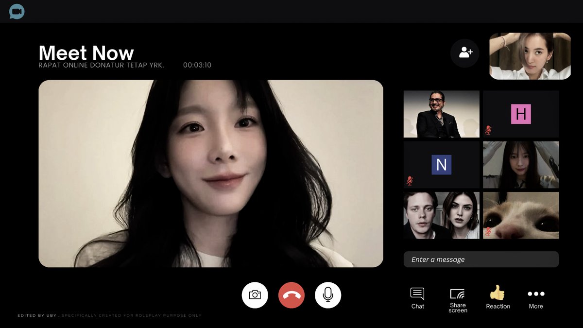 ㅤ
 ️ㅤ
Sempat-sempatnya jaringan internet pagi ini ngadat. Ponsel yang sengaja kutinggal di kamar pun dengan cepat kubawa menuju ruang kerja. Hotspot jadi jalan tengah. Beruntung, aku hadir sebelum dari menyapanya Ana di ujung sana.

“Selamat pagi, Mbak!”
️️ ️ㅤ
️️ ️ㅤ