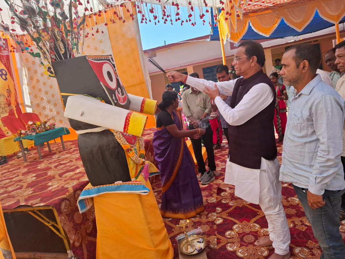 mpnabamajhi's tweet image. ଇନ୍ଦଖୋଳି ଉଚ୍ଚ ପ୍ରାଥମିକ ବିଦ୍ୟାଳୟ ର ବାର୍ଷିକ ଉତ୍ସବ ରେ ଯୋଗ ଦେବାର ଅବସର ପାଇଲି। #annualdaycelebration #schoolfunction #mayurbhanj_loksabha