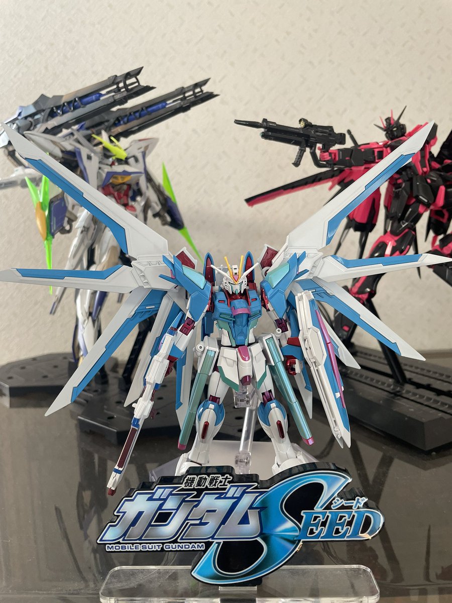 筆折ル tweet media