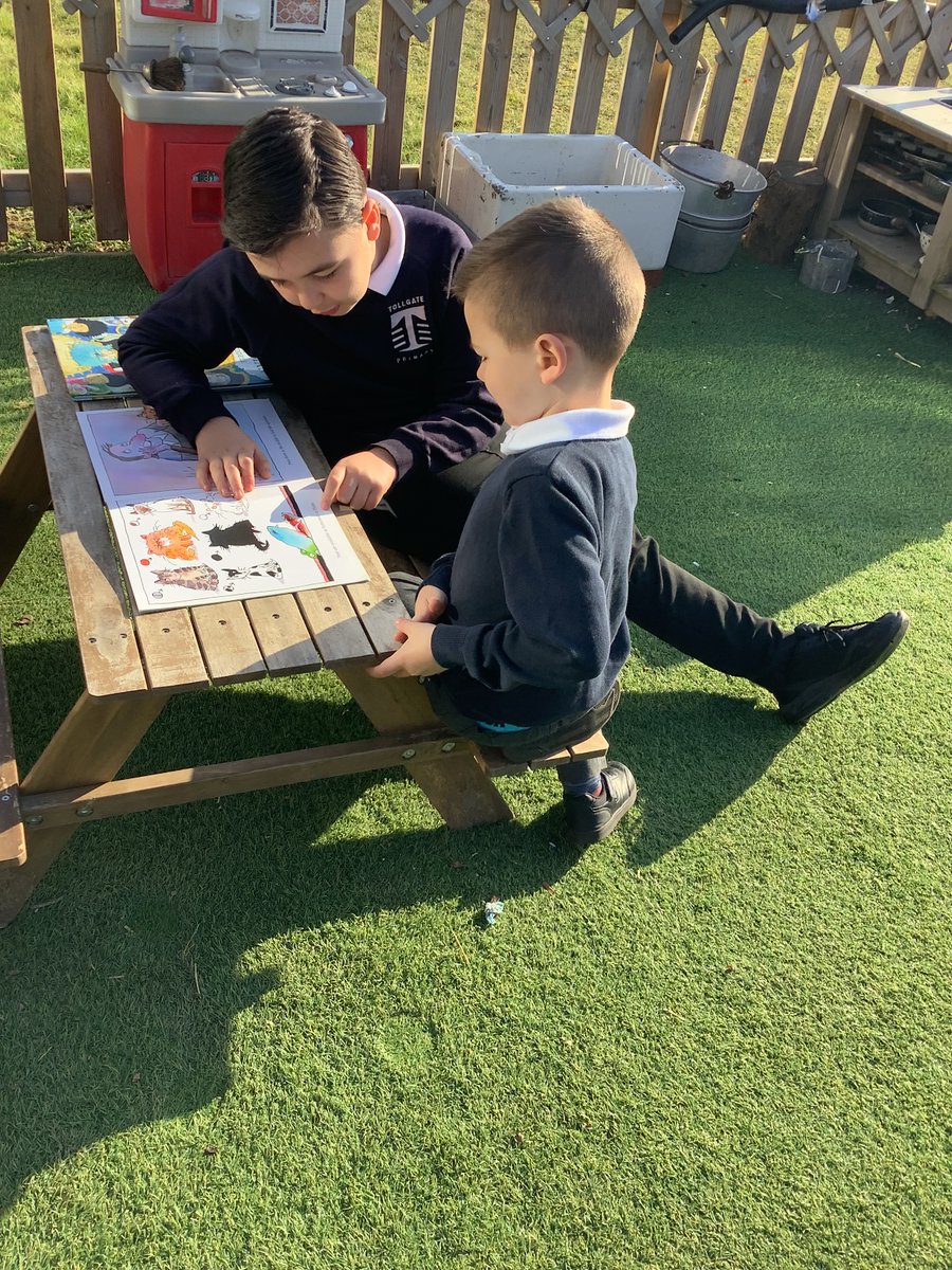 Badger Class (Y4) visited Bumblebee Class (R) to share books as part of our #WorldBookDay celebrations. They enjoyed it so much that they have asked to do it more often!  #TeamTollgate