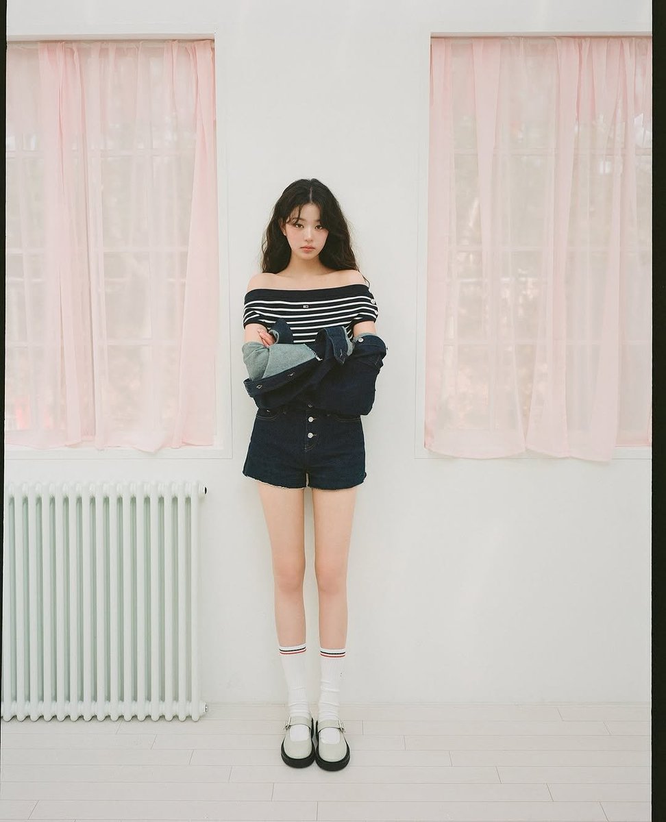 ㅤㅤㅤ
"──   𝘴𝘩𝘦   𝘭𝘰𝘰𝘬𝘦𝘥   𝘭𝘪𝘬𝘦   𝘢    𝘤𝘳𝘶𝘦𝘭   𝘪𝘮𝘮𝘰𝘳𝘵𝘢𝘭,
𝘧𝘪𝘯𝘥𝘪𝘯𝘨  𝘩𝘦𝘳  𝘴𝘱𝘪𝘳𝘪𝘵𝘶𝘢𝘭  𝘧𝘦𝘢𝘴𝘵   𝘪𝘯   𝘵𝘩𝘦  𝘢𝘨𝘰𝘯𝘪𝘦𝘴
𝘰𝘧  𝘢  𝘥𝘺𝘪𝘯𝘨  𝘳𝘢𝘤𝘦."   (𝟏𝟖𝟓𝟗 ; 𝐓he  𝐋ifted  𝐕eil)
ㅤ