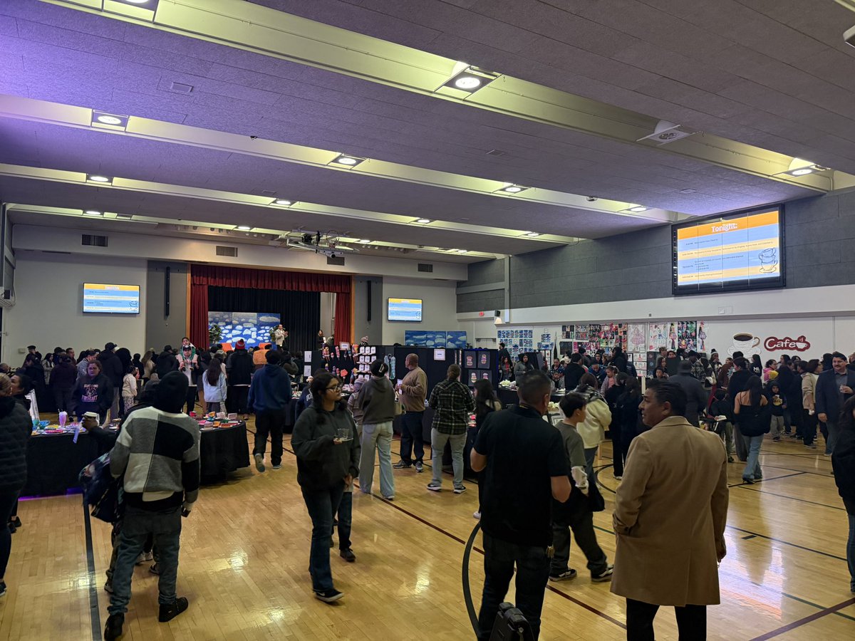 SBCSS Expanded Learning (@sbcss_explearn) on Twitter photo Congratulations to Montclair Afterschool Programs for a great evening of celebrating the arts.
Over 300 Parents and students participated in art workshops and activities this evening. <a href="/SBCo_Supt_Ted/">Ted Alejandre</a> <a href="/CityofMontclair/">City of Montclair</a> <a href="/official_omsd/">Ontario-Montclair SD</a> <a href="/SBCSS_C_I_A_E/">SBCSS Curriculum/Instruction, Academic Enrichment</a> <a href="/SBCSS_FamEngage/">SBCSS Family Engagement</a> Congratulations to Montclair Afterschool Programs for a great evening of celebrating the arts.
Over 300 Parents and students participated in art workshops and activities this evening. <a href="/SBCo_Supt_Ted/">Ted Alejandre</a> <a href="/CityofMontclair/">City of Montclair</a> <a href="/official_omsd/">Ontario-Montclair SD</a> <a href="/SBCSS_C_I_A_E/">SBCSS Curriculum/Instruction, Academic Enrichment</a> <a href="/SBCSS_FamEngage/">SBCSS Family Engagement</a>