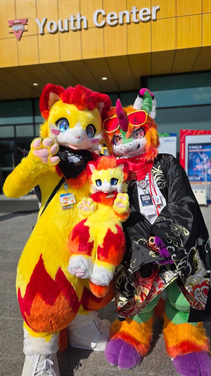 멋있는 란쨩!

<a href="/lanthekirin/">란/兰/ラン/LAN</a>