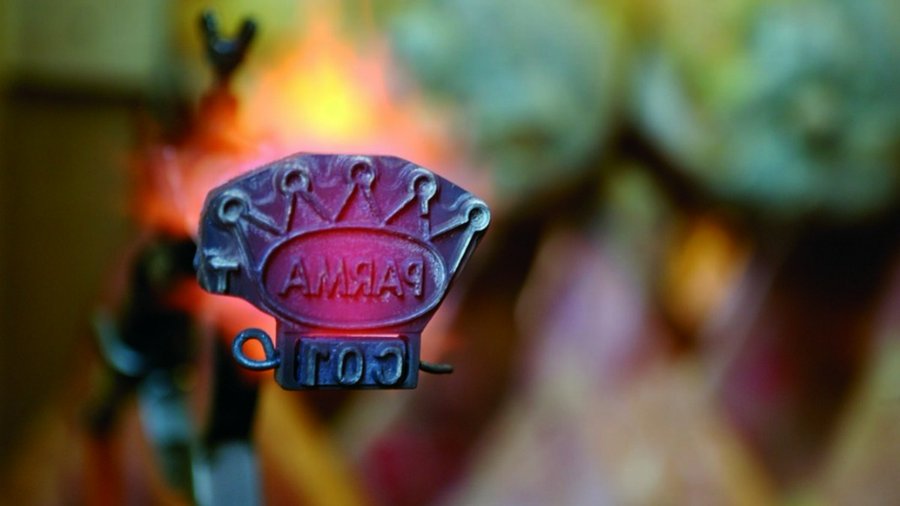 #Didyouknow that the Ducal Crown has 5 points because every leg of #ParmaHam needs to be quality checked in 5 different places in order to ensure the ham is fit to be sold?