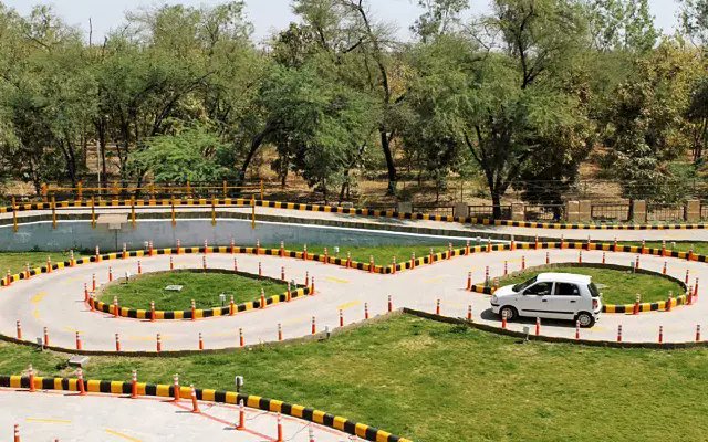 Newskarnataka's tweet image. Puttur to Get Second Sensor-Based RTO Driving Test Track

#PutturRTOTrack #DrivingTestTrack #InfrastructureGrowth #JobOpportunities #NewsKarnataka 

newskarnataka.com/karnataka/mang…