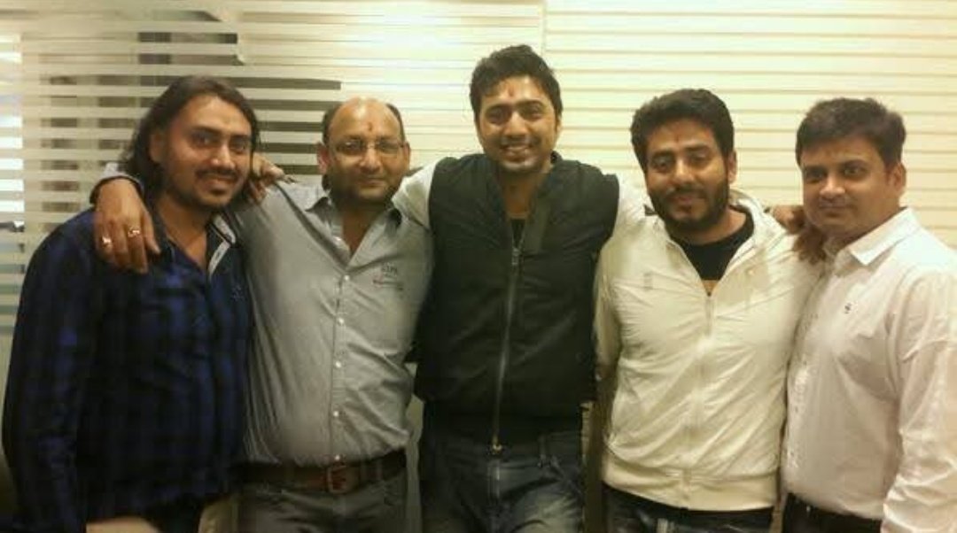 CineBuff2003's tweet image. #Dev × #RajChakraborty stills🩵...
#Dev47 #Dhumketu #DagCreativeMedia #RaghuDakat #Projapoti2