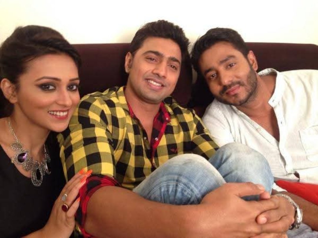 CineBuff2003's tweet image. #Dev × #RajChakraborty stills🩵...
#Dev47 #Dhumketu #DagCreativeMedia #RaghuDakat #Projapoti2