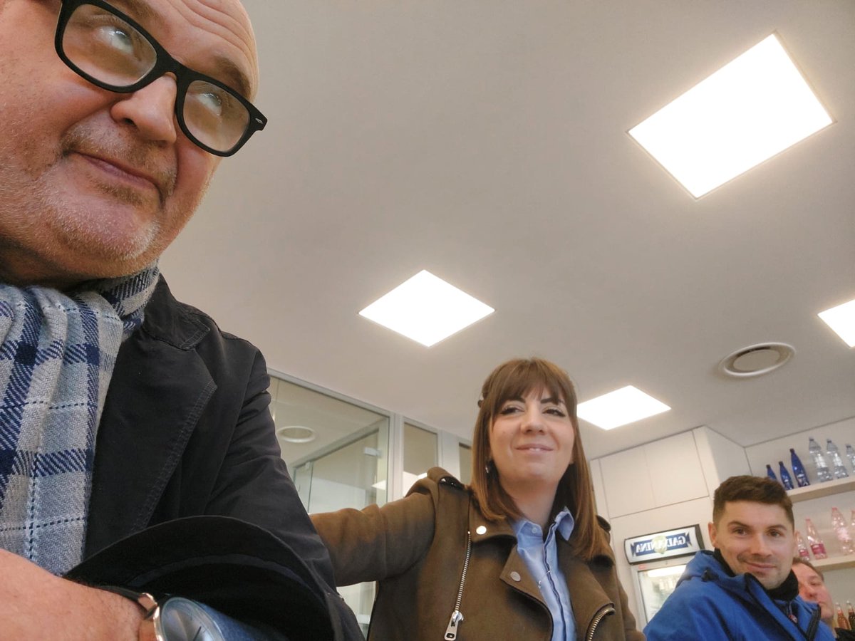 DSantini74's tweet photo. Ieri in #GaLvaninaAcqueMineraLi #Apecchio(PU)incontro #Direzione.Per @FelsaCisl Marche #ALessandraMoretti e per @fai_cisl Marche ns #RSU #Antonacci e #SGSantini:"Pur nelle difficoltà internazionali,questo Tavolo porti la Contrattazione come un valore aggiunto".@cislmarche https://t.co/yNV8ZIxS1q
