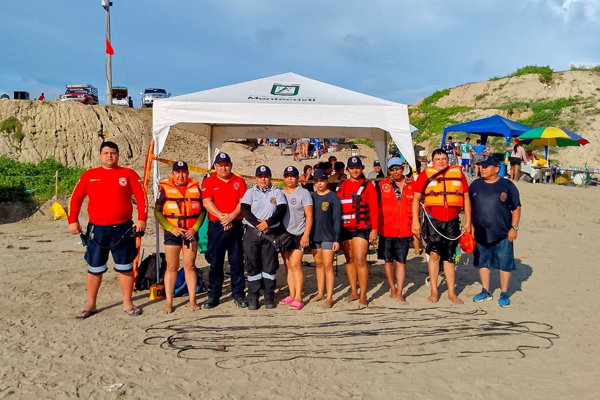 Compromiso y seguridad en este feriado 🌊🚨

Durante este feriado, nuestros bomberos estuvieron firmes en su labor, precautelando la seguridad de todos los visitantes dentro y fuera de los balnearios, con especial atención en la Playa San José.