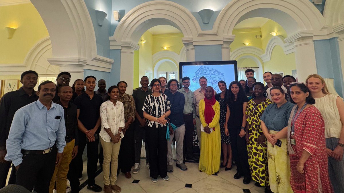 Halima Holland (@halima_holland) on Twitter photo Wonderful to host these brilliant young innovators, along with their mentors from Kenya, Tanzania and the UK <a href="/ukinchennai/">UKinChennai 🇬🇧🇮🇳</a> today as part of the <a href="/iitmadras/">IIT Madras</a> hosted student exchange. Your energy and ideas are strengthening our innovation ecosystems. Truly inspiring! Wonderful to host these brilliant young innovators, along with their mentors from Kenya, Tanzania and the UK <a href="/ukinchennai/">UKinChennai 🇬🇧🇮🇳</a> today as part of the <a href="/iitmadras/">IIT Madras</a> hosted student exchange. Your energy and ideas are strengthening our innovation ecosystems. Truly inspiring!