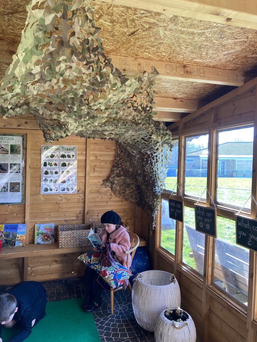EstfeldSchool's tweet photo. Dressing up
Paired reading
Book swap
Guess the Shelfie
Masked Reader
Reading outside/in the outdoor classroom
Drawalong
and more!  A busy but fantastic day celebrating our love of reading. https://t.co/C1HpHW6yU2