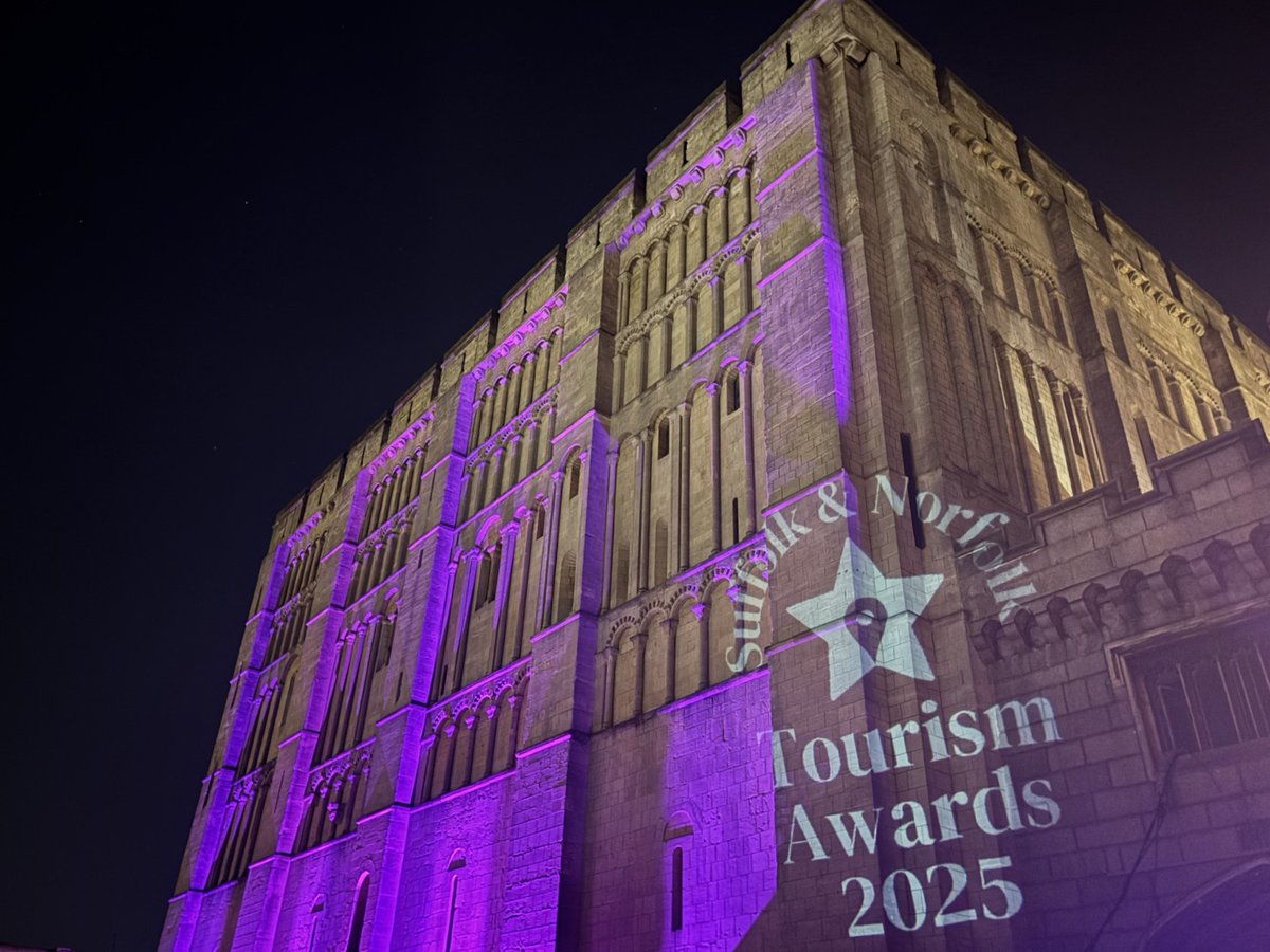 Visit East England Business (@vee_b2b) on Twitter photo Last night at <a href="/NorwichCastle/">Norwich Castle</a>, we celebrated 11 outstanding businesses & individuals at the Suffolk & Norfolk Tourism Awards 2025! 🏆
The winners, runners-up & finalists showcase excellence, making Suffolk & Norfolk top destinations.
See the full list: visiteastofengland.com/tourism-awards… Last night at <a href="/NorwichCastle/">Norwich Castle</a>, we celebrated 11 outstanding businesses & individuals at the Suffolk & Norfolk Tourism Awards 2025! 🏆
The winners, runners-up & finalists showcase excellence, making Suffolk & Norfolk top destinations.
See the full list: visiteastofengland.com/tourism-awards…