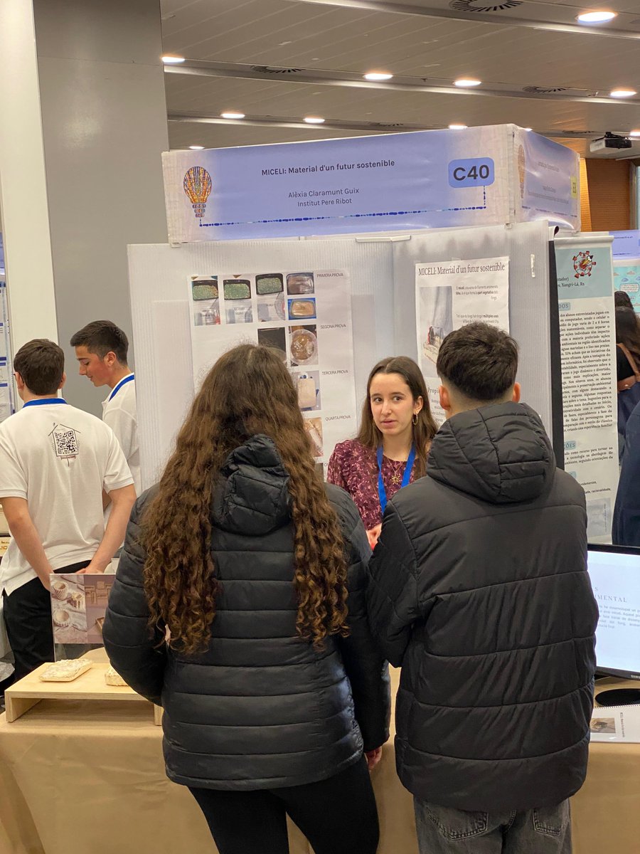 InsPereRibot's tweet photo. 🙌 Dies intensos explicant els detalls dels seus treballs de recerca 🧠 a l’Exporecerca Jove! Molt bona feina Alba i Alèxia. 🙌
👏👏👏👏👏👏
#orgulldalumnes
@VilassardeMar @vilassarradio @SSTTMVO @jadsuar2 https://t.co/YMrzWVuvRO