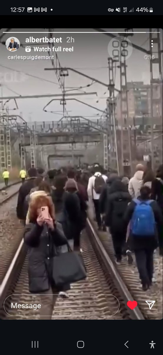 JuntsRipolles's tweet photo. La "normalitat" del President @salvadorilla ens afecta a tot@s cada dia "normal" 

#volemFGC #ADIF #RENFE #Rodalies @rodalies #freeCatalonia https://t.co/HX6IhTL5LK