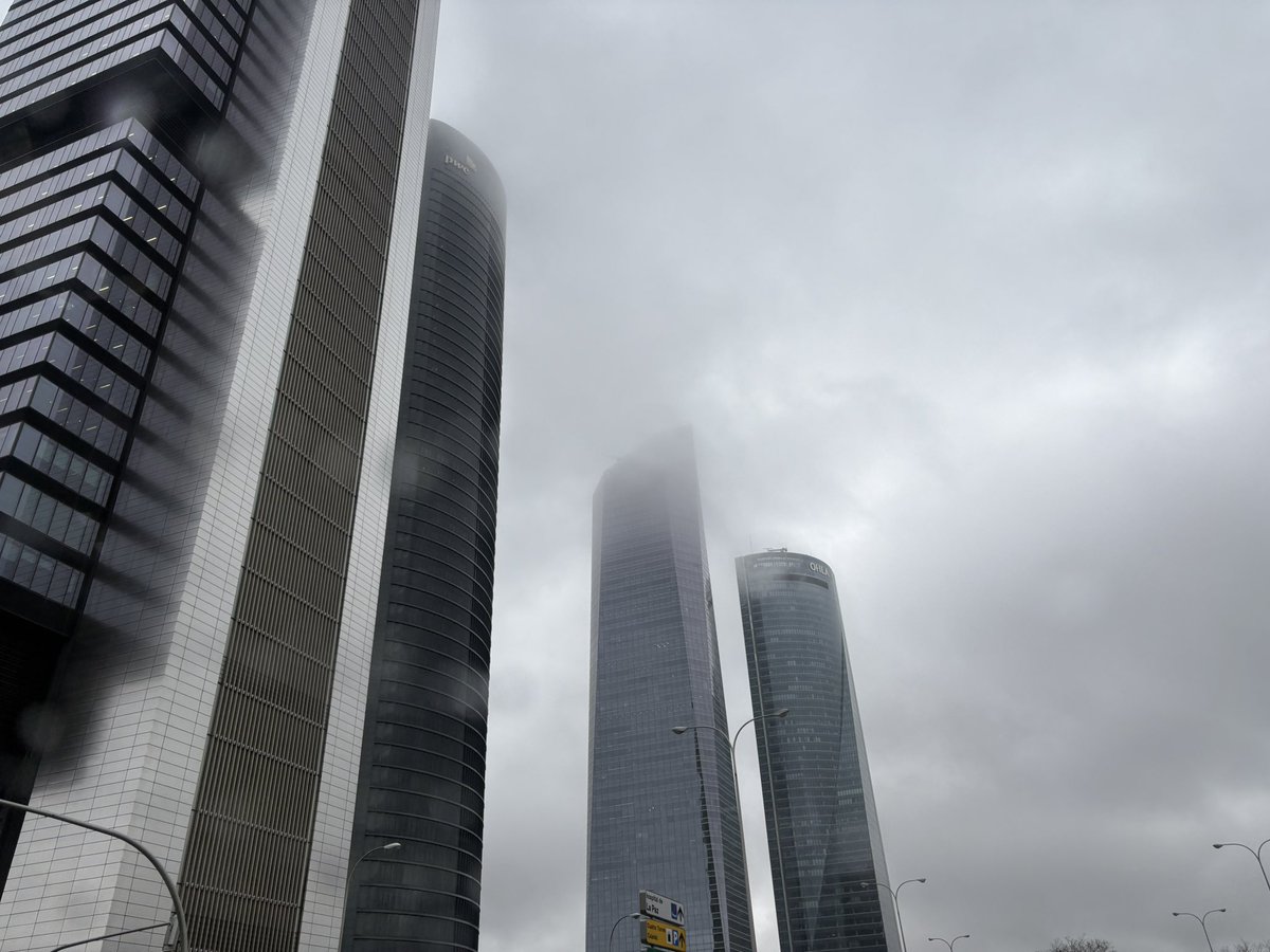 Es como Barad-dûr pero con afterwork de viernes en La Mafia y gente vestida de Scalpers por encima de sus posibilidades. La bajona de Madrid Norte.