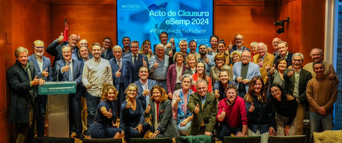 Secot_'s tweet photo. ¡Clausura de #eSemp 2024! 🚀 Más de 2200 emprendedores formados y un 4.8/5 de valoración. SECOT sigue impulsando el emprendimiento con más de 60 cursos anuales.https://t.co/75G5sIxAod 📷 #Emprendimiento #SECOT #Formación #todoestaenmadrid @MADRID @frdelpino https://t.co/UFrH7XVuhE