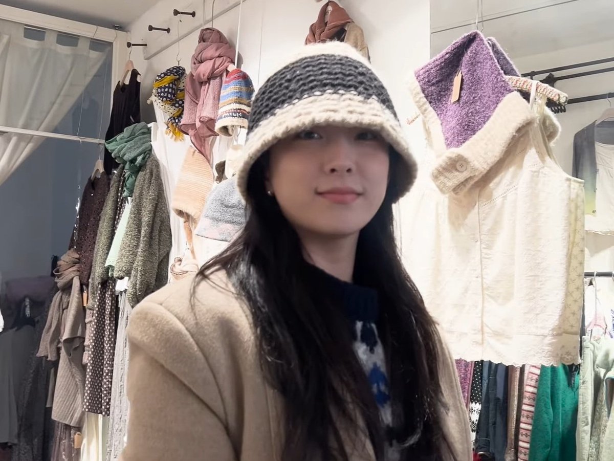 how can a person be this cute 😭