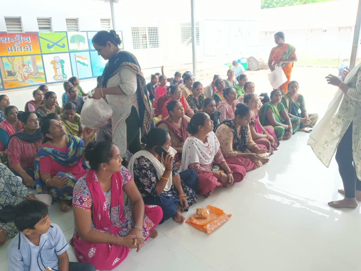 DRDA Junagadh (@drdajun1) on Twitter photo વિશ્વ મહિલા દિવસ અંતર્ગત જૂનાગઢ જીલ્લાના વંથલી તાલુકા માં ઉજવણી કરવામાં આવી. #narishakti #sheroesofwash
<a href="/swachhbharat/">Swachh Bharat Mission - Grameen</a>
<a href="/CMOGuj/">CMO Gujarat</a>
<a href="/RaghavjiPatel/">Raghavji Patel</a>
@KuvarjiHalpati વિશ્વ મહિલા દિવસ અંતર્ગત જૂનાગઢ જીલ્લાના વંથલી તાલુકા માં ઉજવણી કરવામાં આવી. #narishakti #sheroesofwash
<a href="/swachhbharat/">Swachh Bharat Mission - Grameen</a>
<a href="/CMOGuj/">CMO Gujarat</a>
<a href="/RaghavjiPatel/">Raghavji Patel</a>
@KuvarjiHalpati