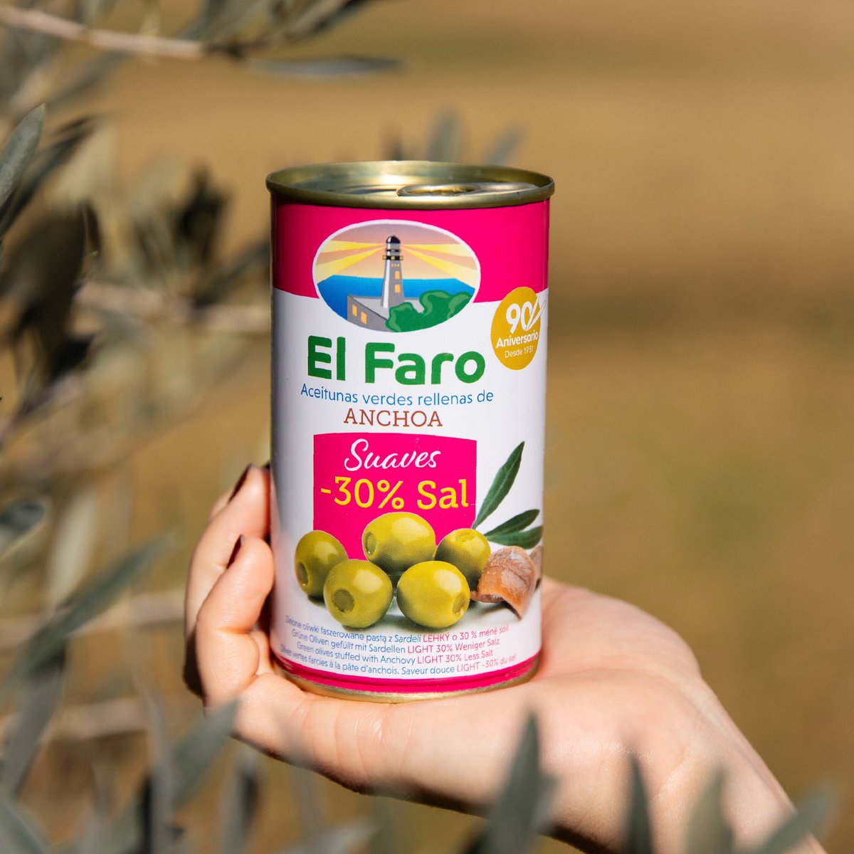 La misma calidad, un toque más suave.  

Con 𝟑𝟎% 𝐦𝐞𝐧𝐨𝐬 𝐬𝐚𝐥, nuestras aceitunas rellenas de anchoa son perfectas para quienes buscan disfrutar de un snack más ligero, sin perder el auténtico sabor mediterráneo. 🌿

¿Las has probado?