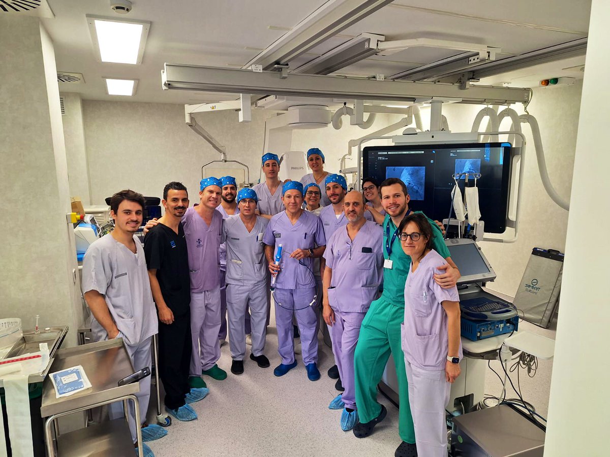 Cardiologia HGU Dr.Balmis de Alicante (@cardiohgua) on Twitter photo Primer implante de #marcapasos AAIR sin cables #AveirAR en la Unidad de Aritmias de <a href="/cardioHGUA/">Cardiologia HGU Dr.Balmis de Alicante</a>
Pioneros en la Comunidad Valenciana Primer implante de #marcapasos AAIR sin cables #AveirAR en la Unidad de Aritmias de <a href="/cardioHGUA/">Cardiologia HGU Dr.Balmis de Alicante</a>
Pioneros en la Comunidad Valenciana