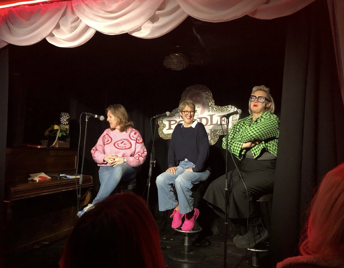 Rosie Wilby (@rosiewilby) on Twitter photo New episode of The Breakup Monologues 📣
with author Julie Cohen & <a href="/HattyAshdown/">Hatty Ashdown</a>
🎧at podfollow.com/breakupmonolog…
🙏to <a href="/thepoodleclub/">The Poodle Club</a> for hosting
& <a href="/goosefat101/">Dave Pickering</a> for producing
Check out The Breakup Monologues book 📚 amazon.co.uk/gp/aw/d/147298…
#podcast New episode of The Breakup Monologues 📣
with author Julie Cohen & <a href="/HattyAshdown/">Hatty Ashdown</a>
🎧at podfollow.com/breakupmonolog…
🙏to <a href="/thepoodleclub/">The Poodle Club</a> for hosting
& <a href="/goosefat101/">Dave Pickering</a> for producing
Check out The Breakup Monologues book 📚 amazon.co.uk/gp/aw/d/147298…
#podcast