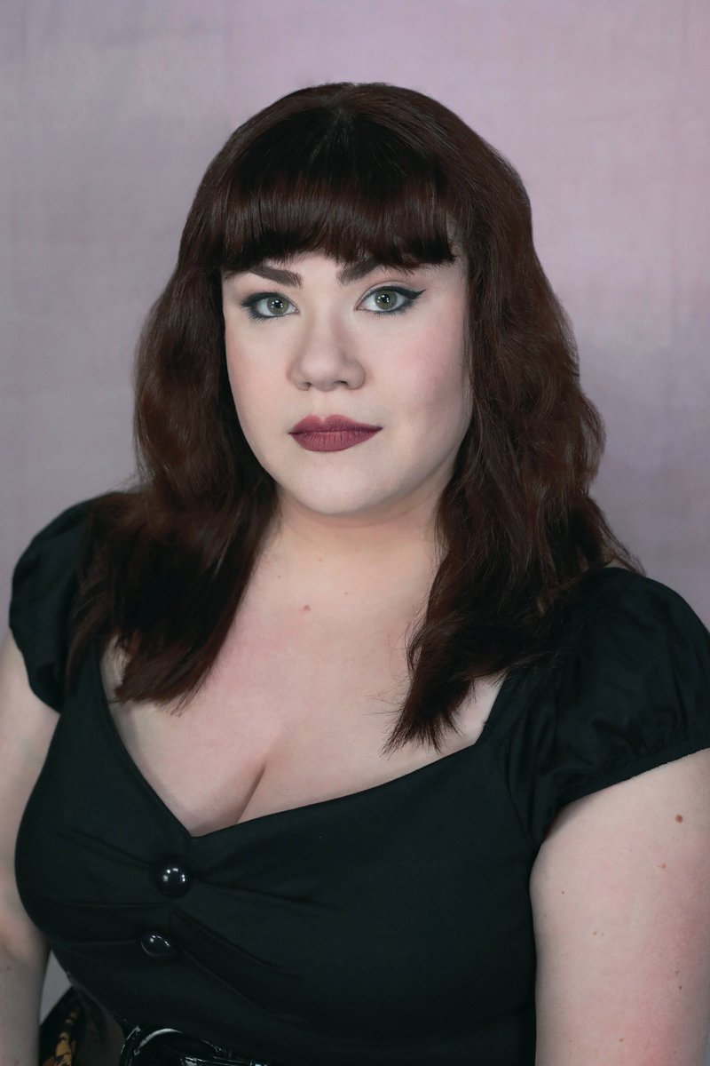 Headshot Set 2

📷 <a href="/StacStudio/">STAC</a>