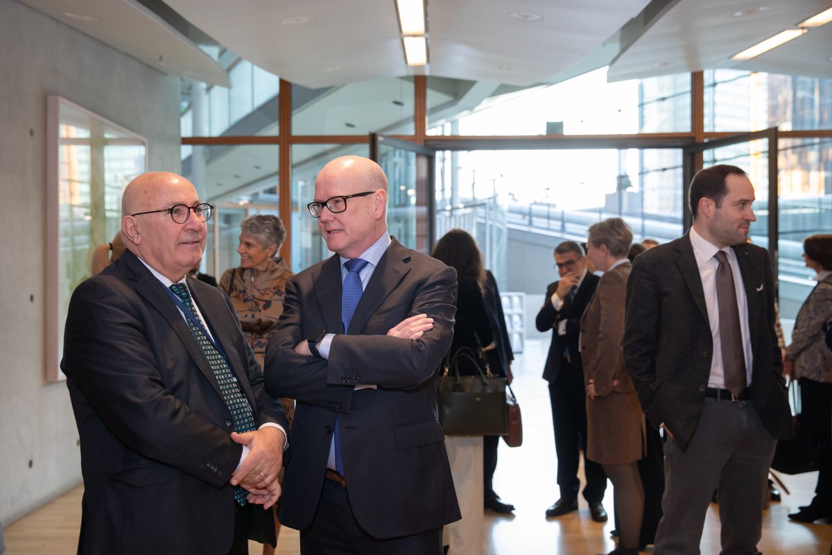 EIB INSTITUTE (@eibinstitute) on Twitter photo Yesterday, the EIB Institute hosted a roundtable as part of the #EIBForum. Joined by European foundations and <a href="/NadiaCalvino/">Nadia Calviño</a>, we explored solutions to Europe’s key challenges:
🌍 Climate Action,
🛡️ Security and Defence,
📈 Competitiveness. Yesterday, the EIB Institute hosted a roundtable as part of the #EIBForum. Joined by European foundations and <a href="/NadiaCalvino/">Nadia Calviño</a>, we explored solutions to Europe’s key challenges:
🌍 Climate Action,
🛡️ Security and Defence,
📈 Competitiveness.