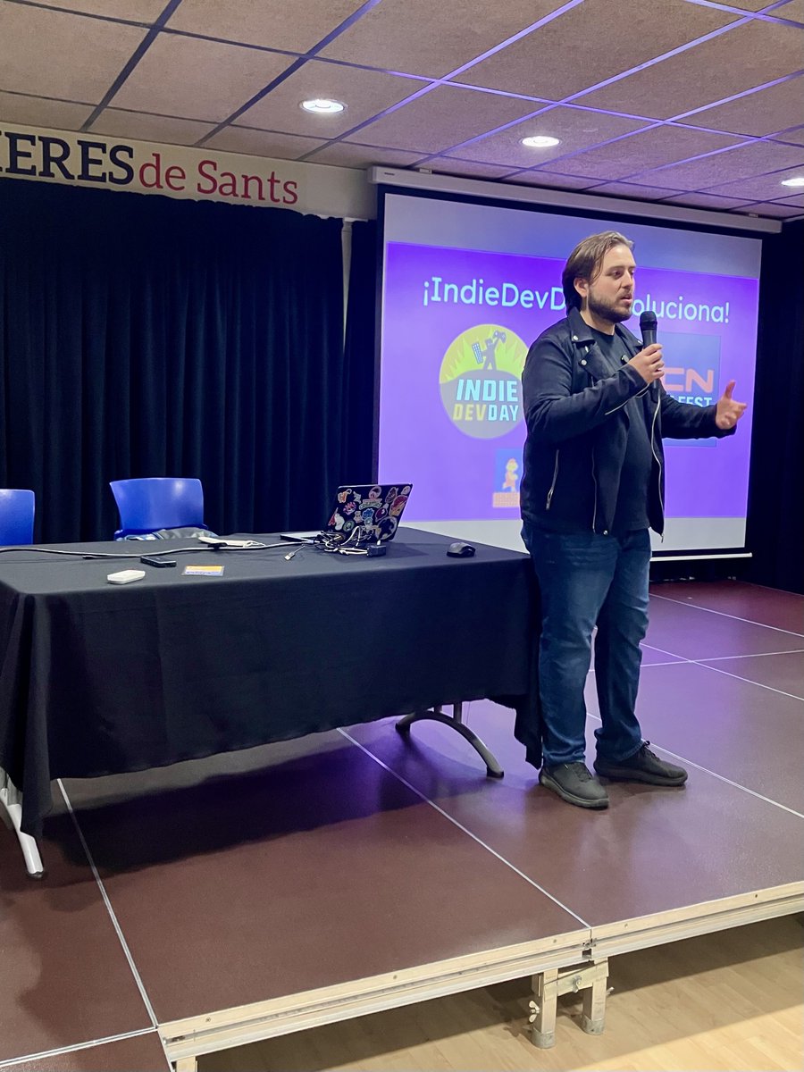 Qué mejor manera de que las cosas mejoren que hablar de ello. Por eso ayer fue un gran encuentro donde hablamos sobre cómo construir una mejor industria con <a href="/HappyPathLABes/">HappyPath LAB</a> cómo disfrutar de ser creativo sin quemarse con Sasha. Luego tomamos algo gracias a <a href="/IndieDevDay/">IndieDevDay</a> [1/2]