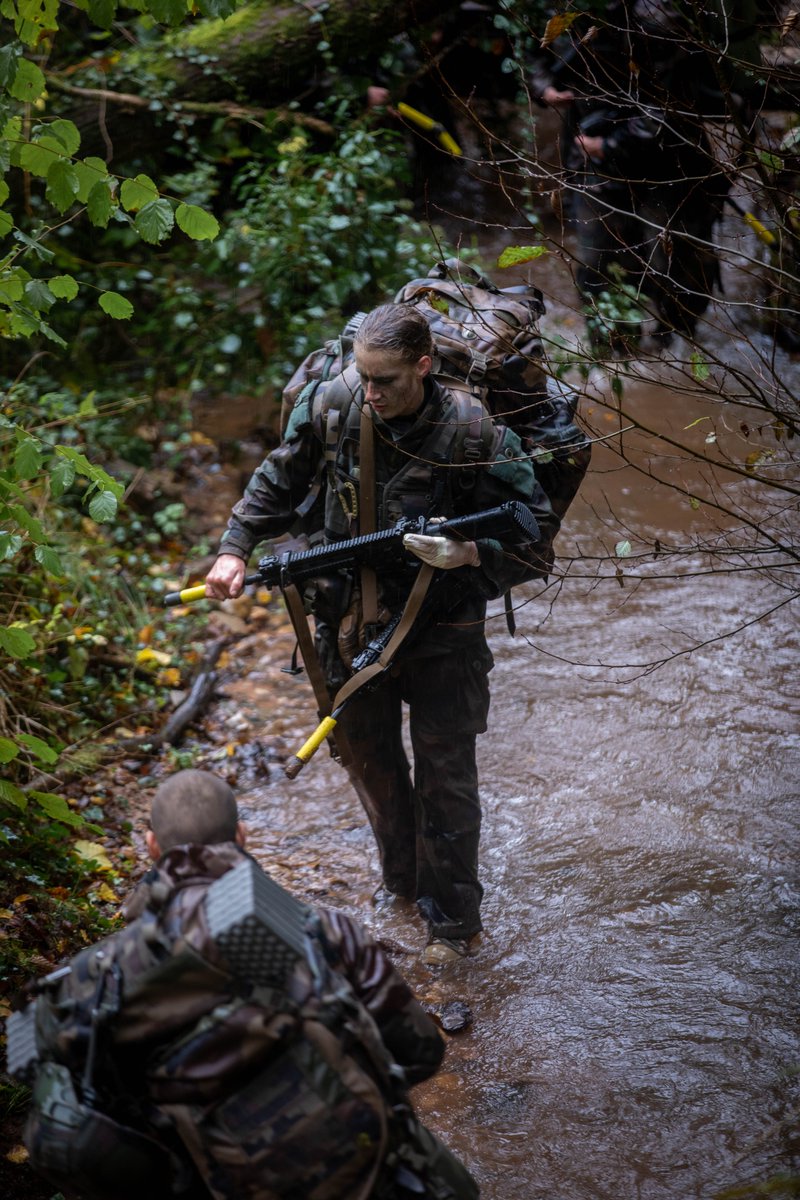 FierEtVaillant's tweet image. En cette journée internationale des droits de la femme, rendons honneur à celles qui servent avec courage et détermination 🫶

#fieretvaillant #infanterie #9ebima #JourneeDesDroitsDesFemmes 
@armeedeterre @ArmeesNoA

Devenez Bison !
126ri.recrutement.fct@intradef.gouv.fr