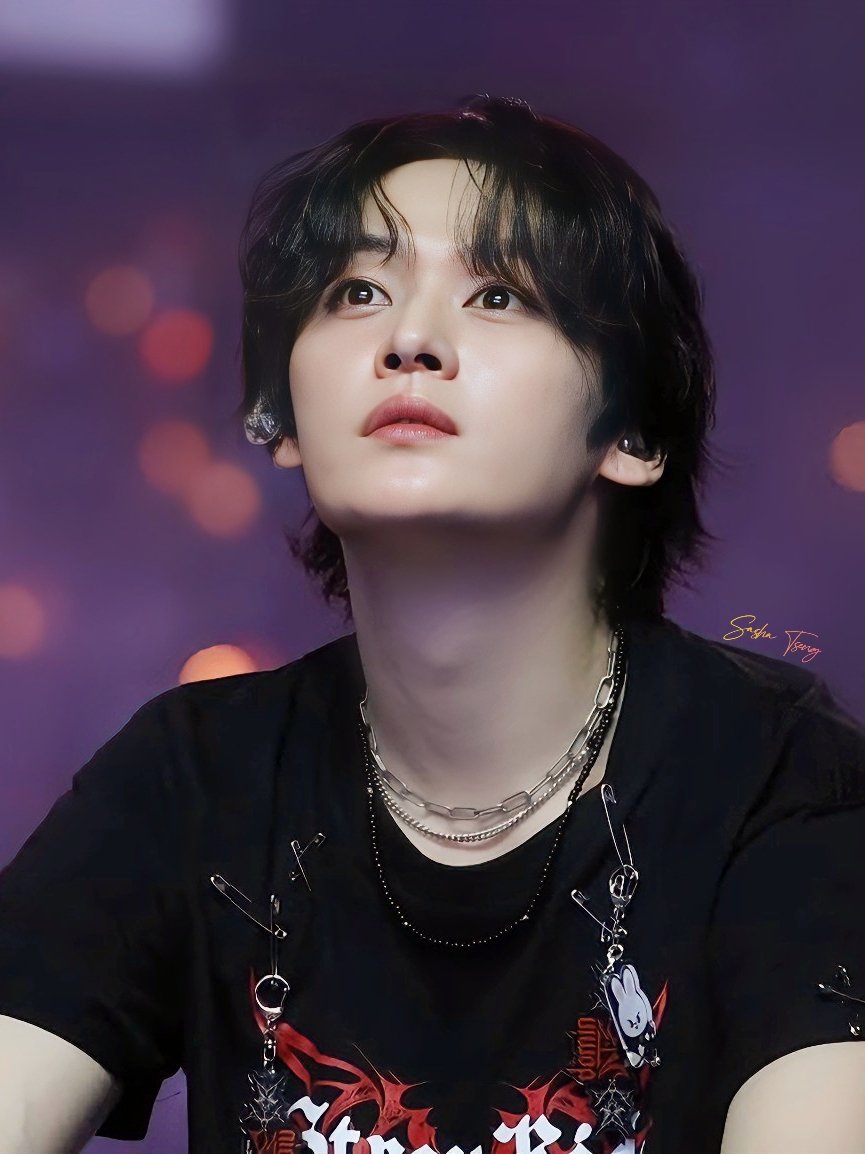 "Lee Know loves the stage!"
He has never said that he dislikes being on camera or refuses personal opportunities. He has always worked hard to improve himself and values every chance he gets to perform. So please stop spreading false information!🙏
#リノ
#리노
#leeknow
#Straykids