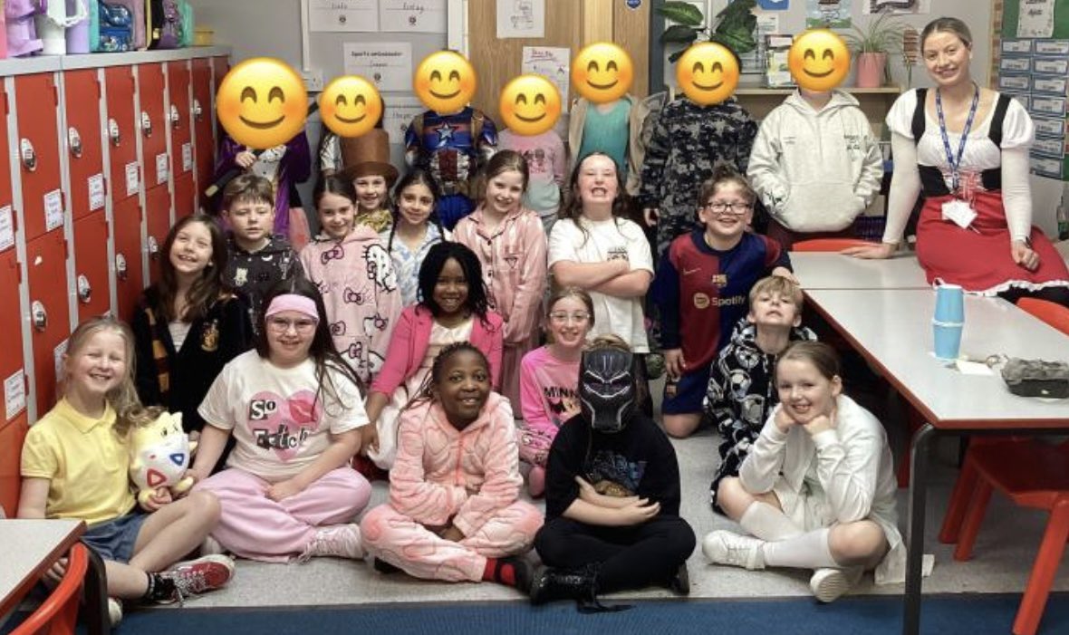 HorwichParishCE's tweet photo. 2/3B and 3/4H enjoyed taking part in world book day 📖
#hpy2
#hpy3
#hpy4 https://t.co/XpUtgf7EDO